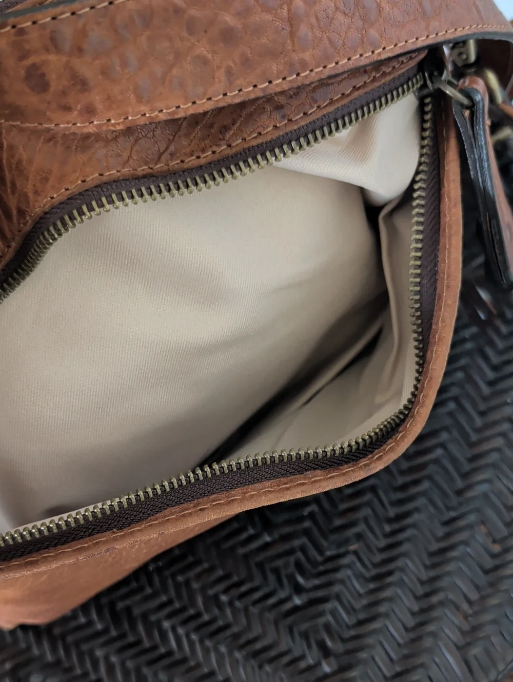 Maxon Collection Italy Leather Crossbody Bag